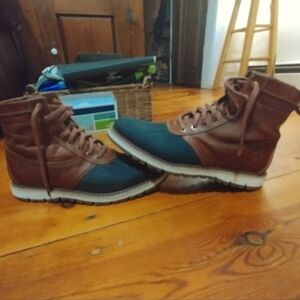 Timberland Britton Hill Side Zip Brown Leather Duck Boots